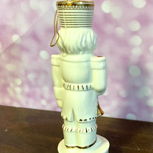 Lenox Nutcracker ornament, gold trim, red and green accents - Picture 6 of 14